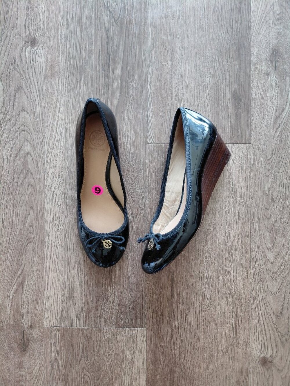 Tory Burch Charm Ribbon Wedge Heels in Black Patent Leather 9W